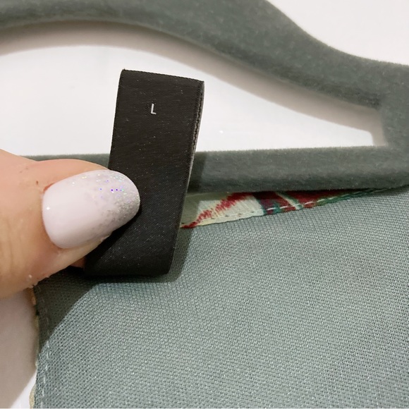 ASOS YAS Green Leaf Print Pleated Midi Dress Size L - Picture 8 of 10